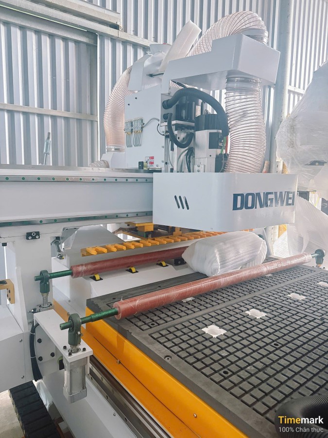 MÁY CNC 1 ĐẦU THAY DAO TỰ ĐỘNG 12 DAO