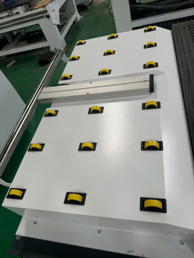 MÁY CNC 1 ĐẦU THAY DAO TỰ ĐỘNG 12 DAO