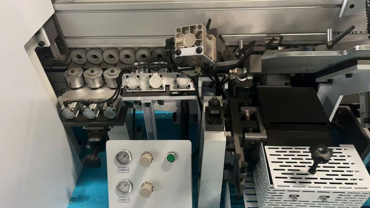 MÁY DÁN CẠNH 45 ĐỘ MFB-365X / SENIA