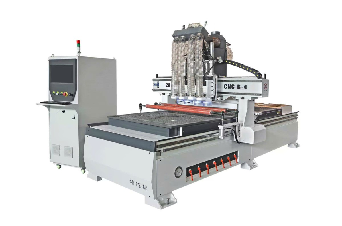 MÁY GIA CÔNG TRUNG TÂM 4 ĐẦU 