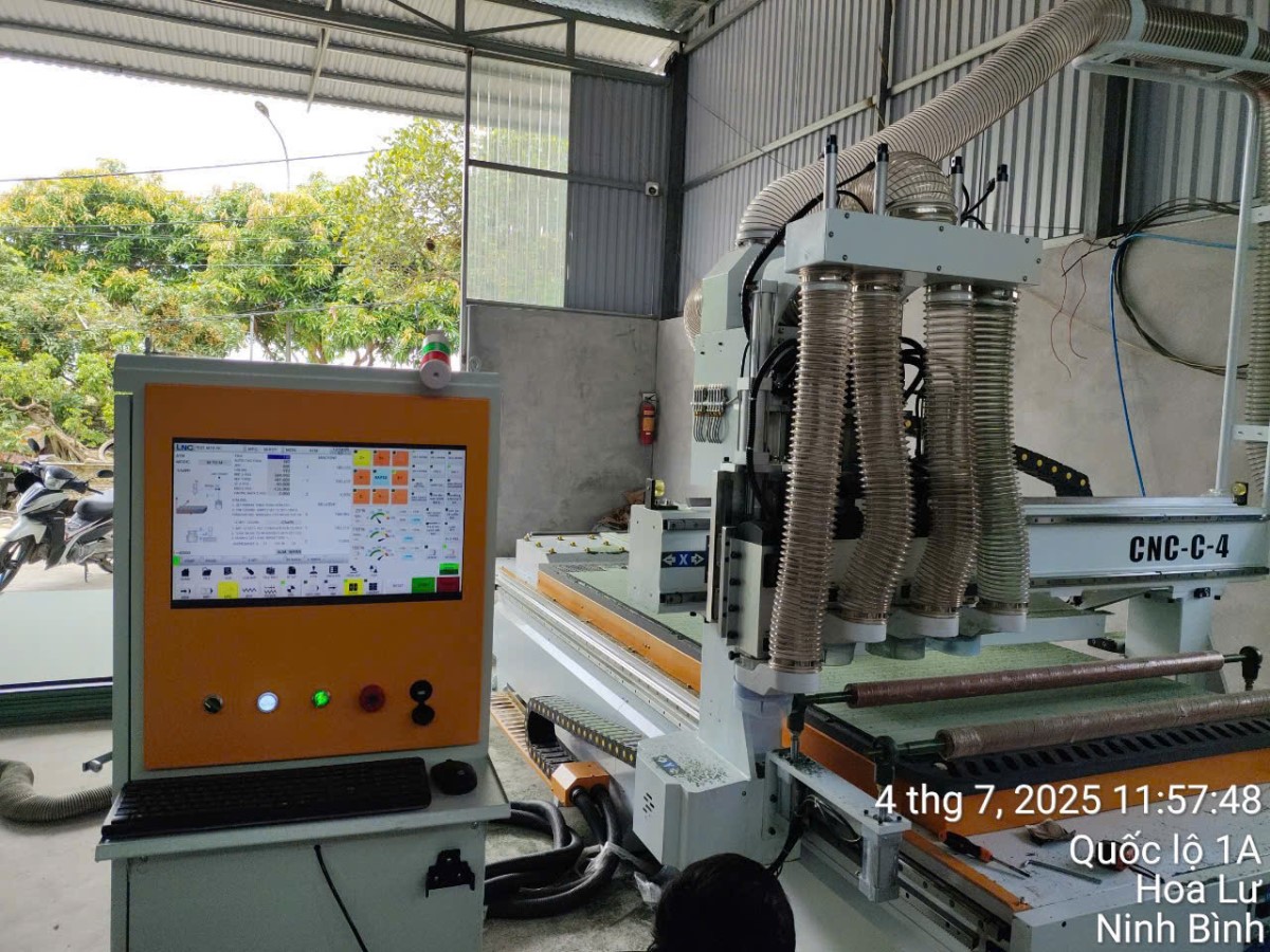 MÁY GIA CÔNG TRUNG TÂM 4 ĐẦU 