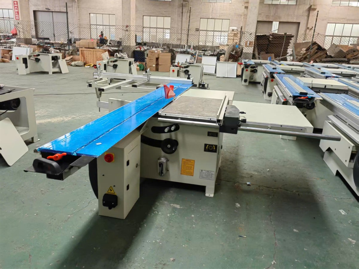 MÁY CƯA BÀN TRƯỢT 45* K3200C