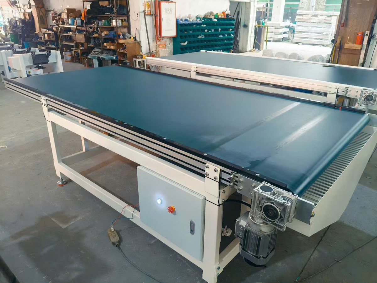 Máy cấp liệu dạng băng tải